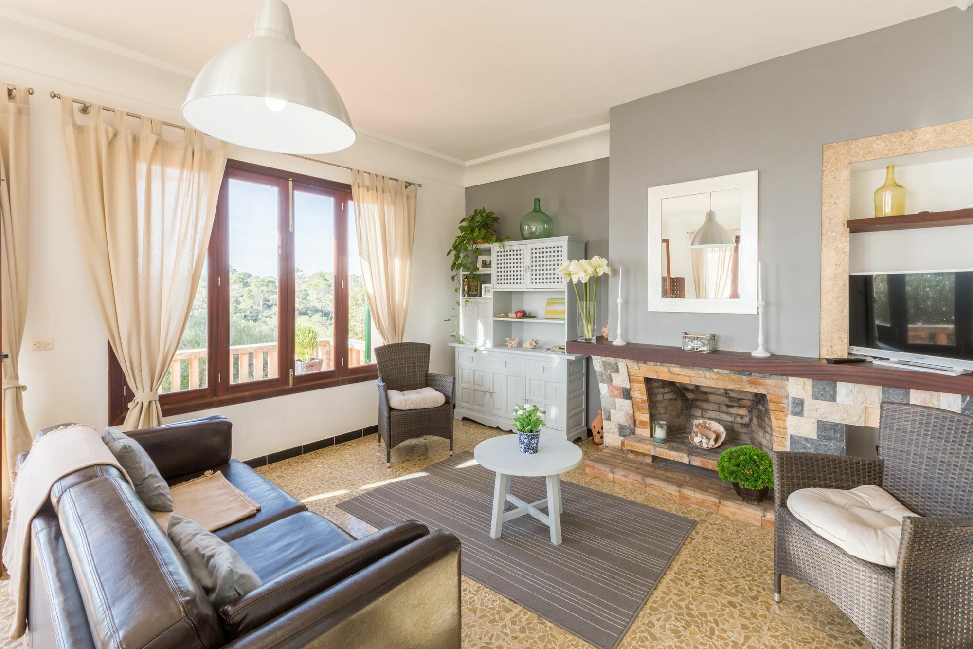 Mieres Villa *